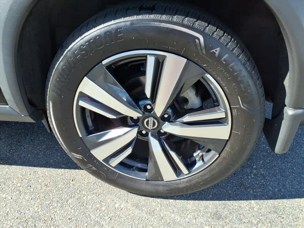 used 2021 Nissan Rogue car, priced at $26,185