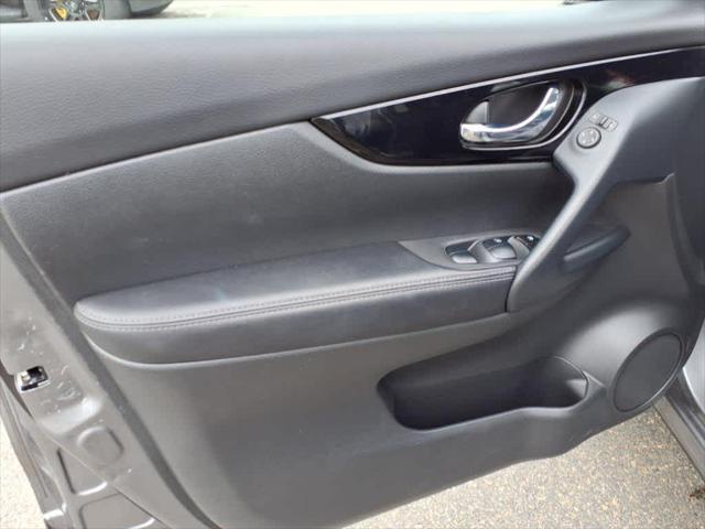 used 2021 Nissan Rogue Sport car, priced at $23,142
