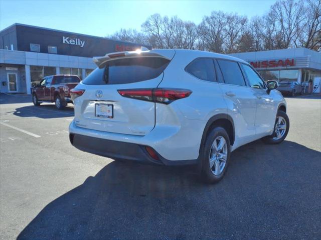 used 2021 Toyota Highlander car, priced at $35,918