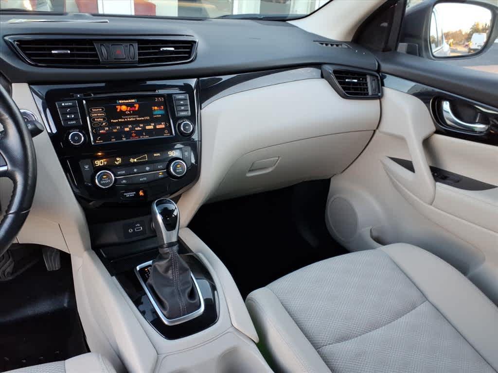 used 2020 Nissan Rogue Sport car, priced at $19,595