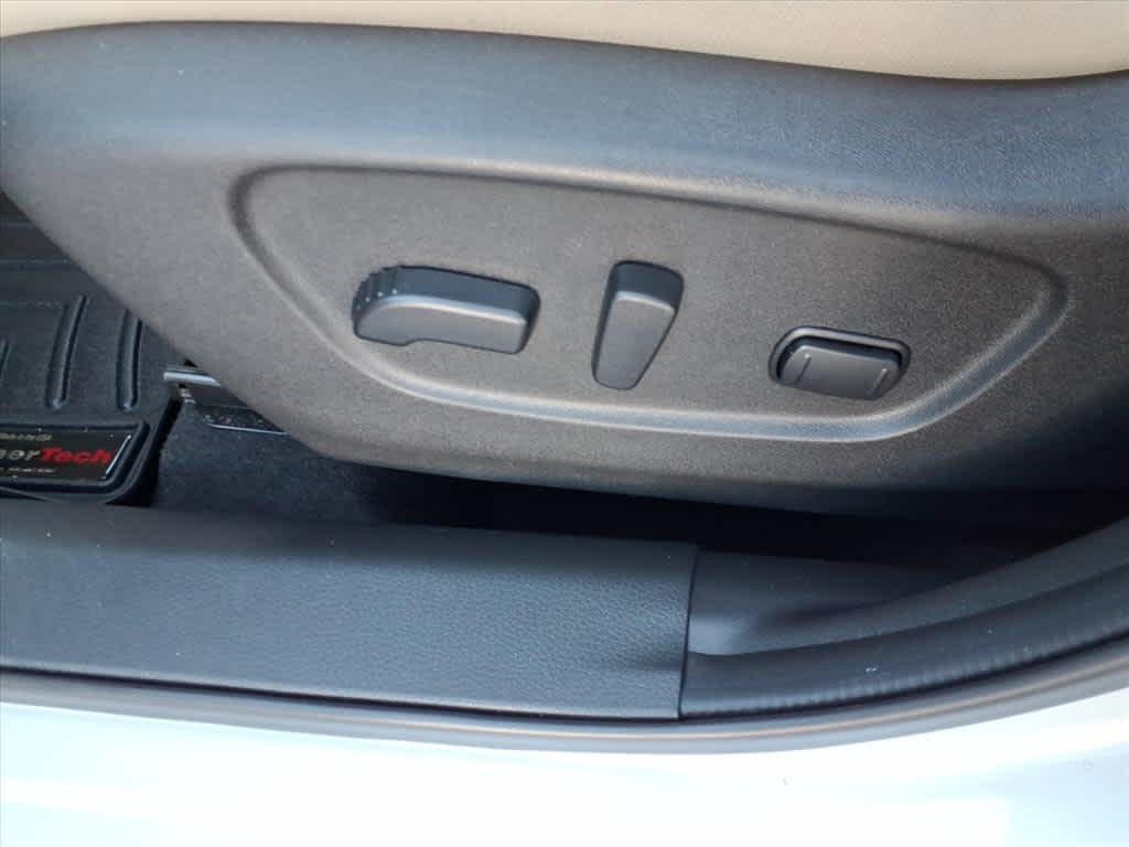 used 2020 Nissan Rogue Sport car, priced at $19,595