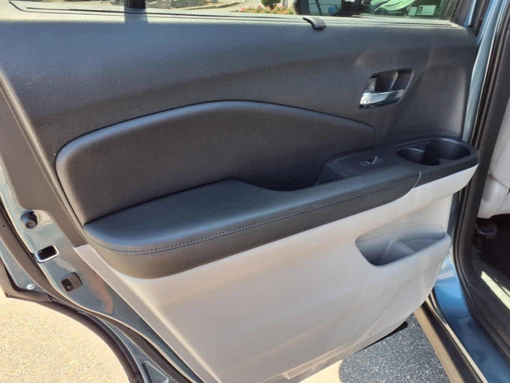 used 2022 Honda Pilot car, priced at $34,978