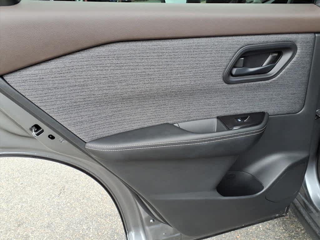 used 2021 Nissan Rogue car, priced at $19,429