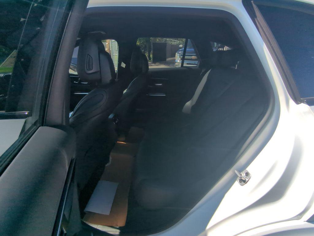 new 2025 Mercedes-Benz GLC 350e car