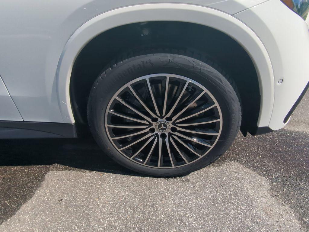 new 2025 Mercedes-Benz GLC 350e car