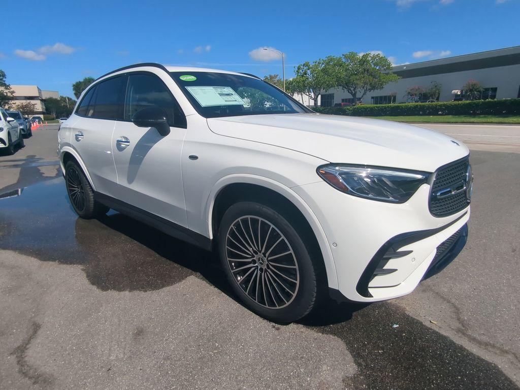 new 2025 Mercedes-Benz GLC 350e car