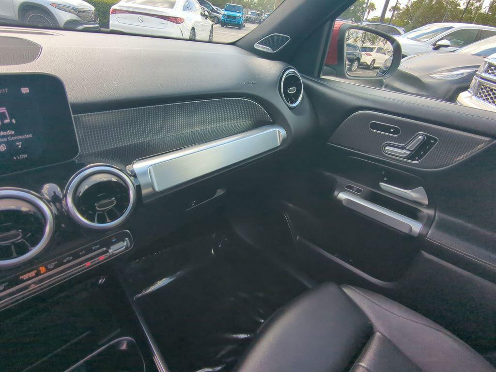 used 2021 Mercedes-Benz GLB 250 car, priced at $26,297