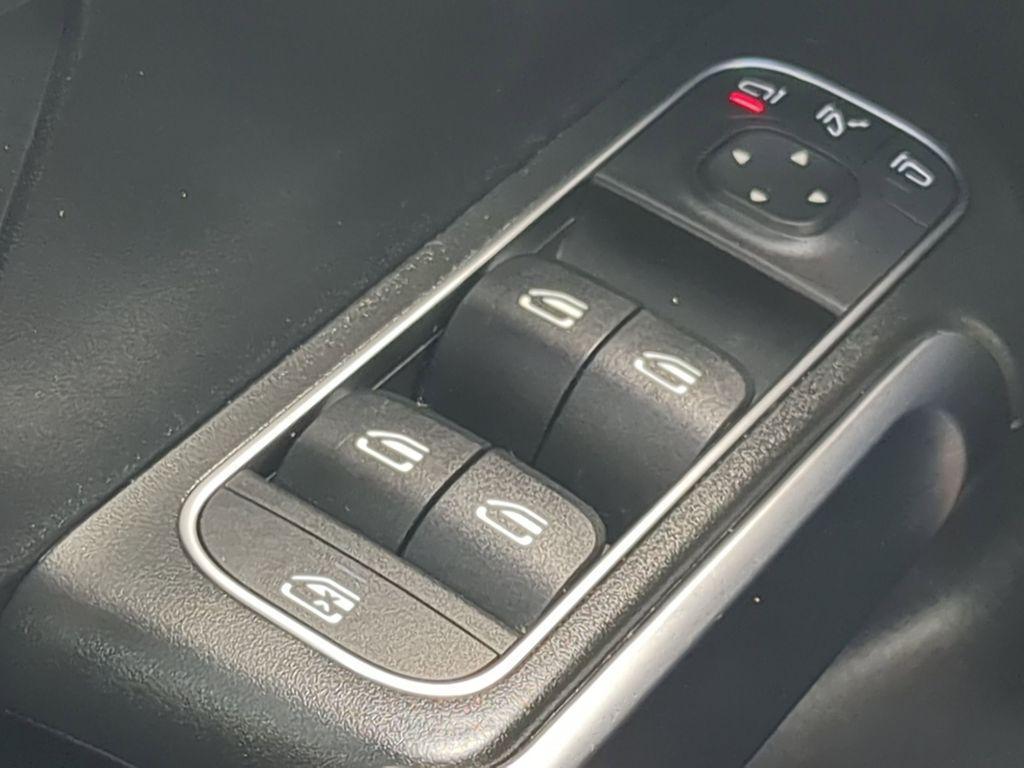 used 2021 Mercedes-Benz GLB 250 car, priced at $26,297