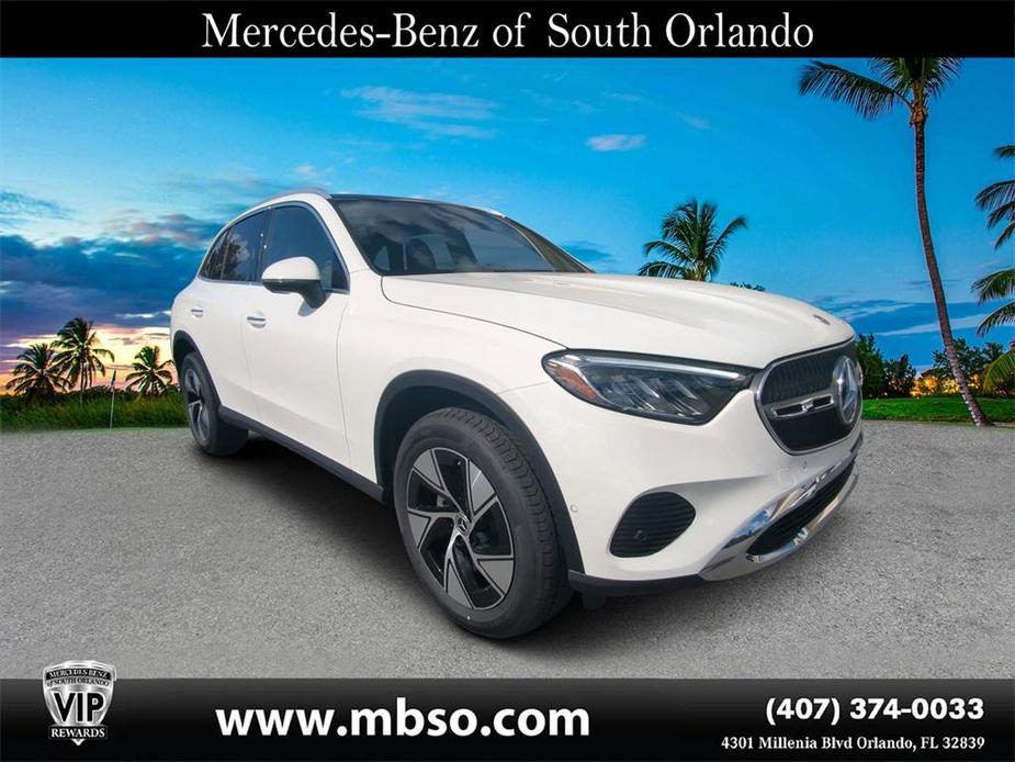 new 2024 Mercedes-Benz GLC 300 car, priced at $53,285