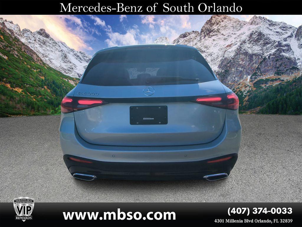 new 2025 Mercedes-Benz GLC 300 car
