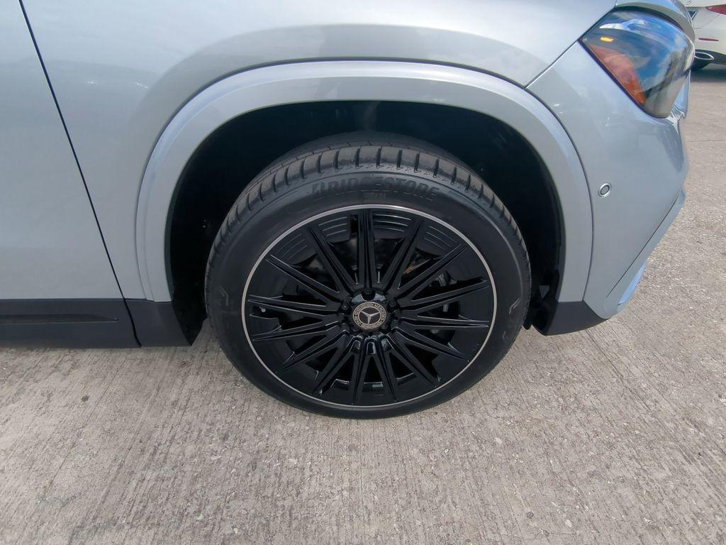 used 2025 Mercedes-Benz GLA 250 car, priced at $47,980