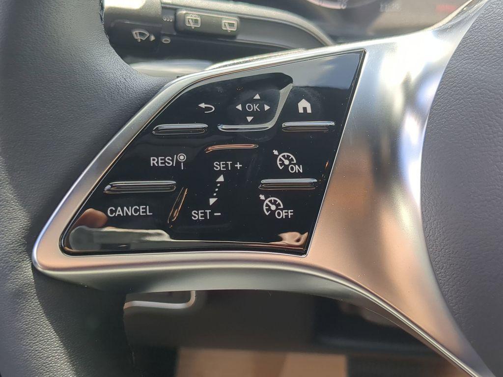 new 2025 Mercedes-Benz GLA 250 car