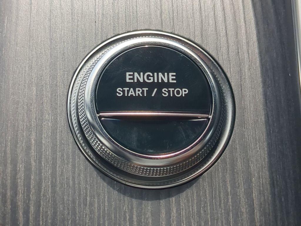 new 2025 Mercedes-Benz GLC 350e car
