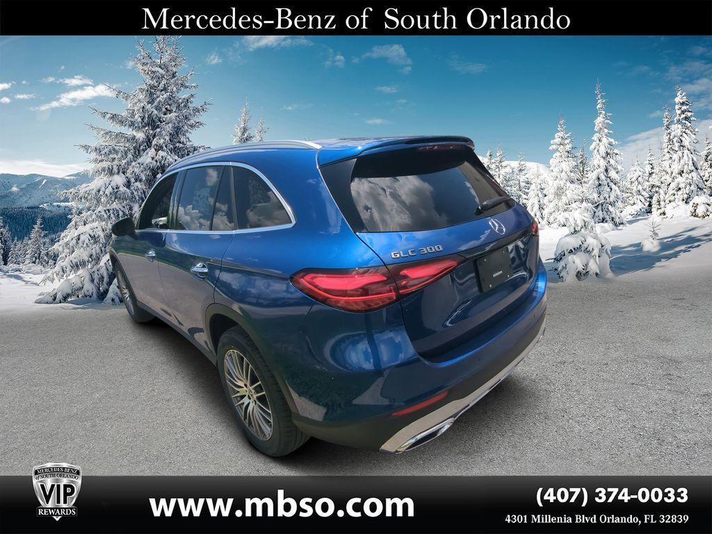 new 2025 Mercedes-Benz GLC 300 car