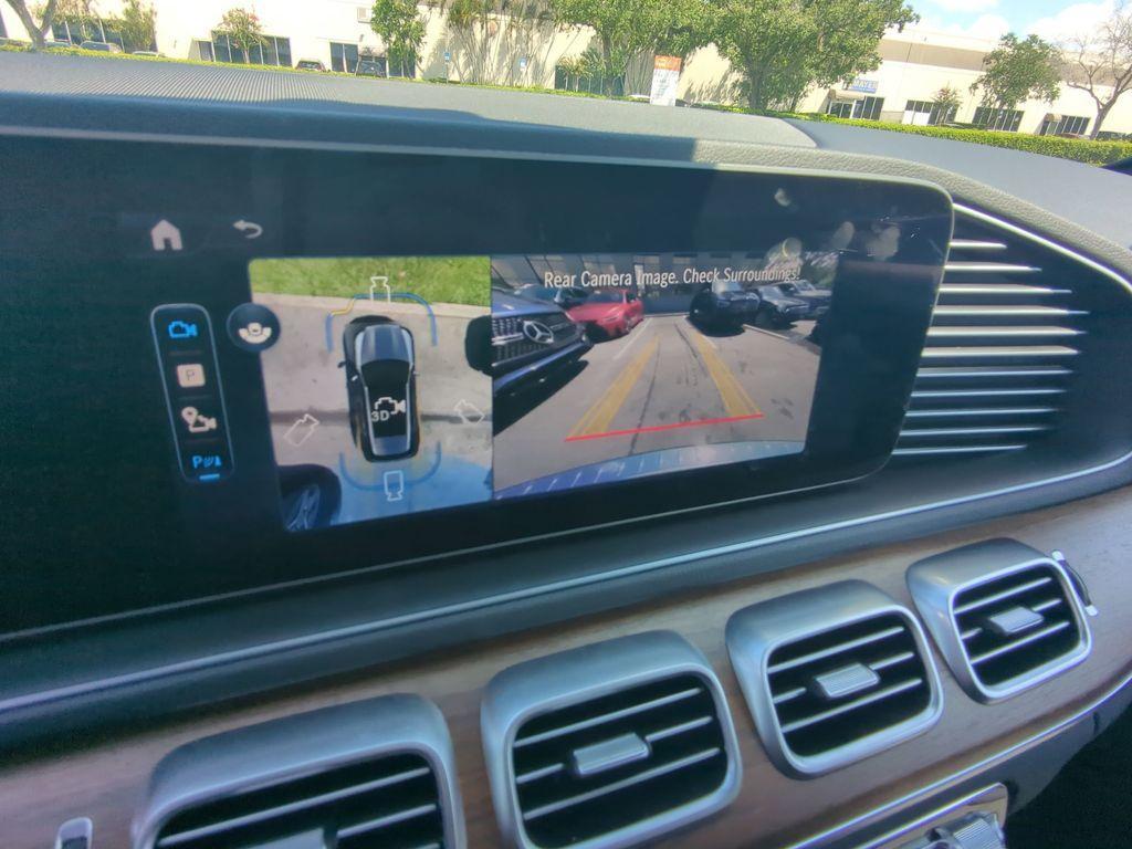 new 2025 Mercedes-Benz GLE 450e car