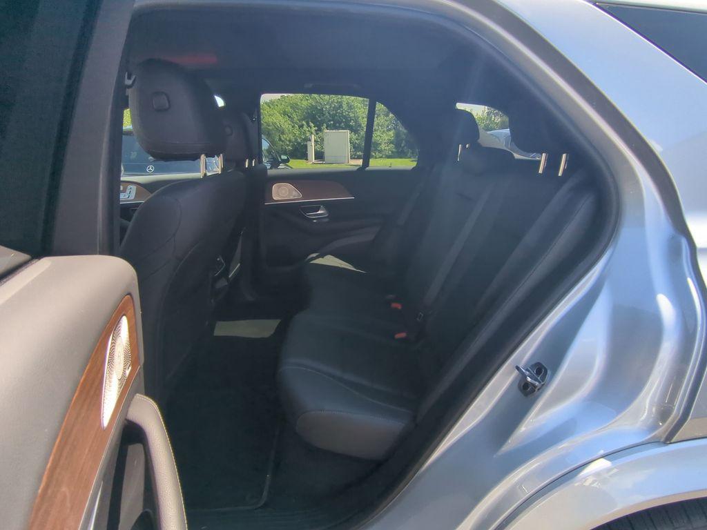 new 2025 Mercedes-Benz GLE 450e car