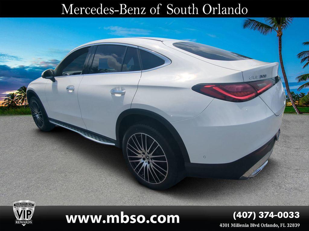 new 2025 Mercedes-Benz GLC 300 car