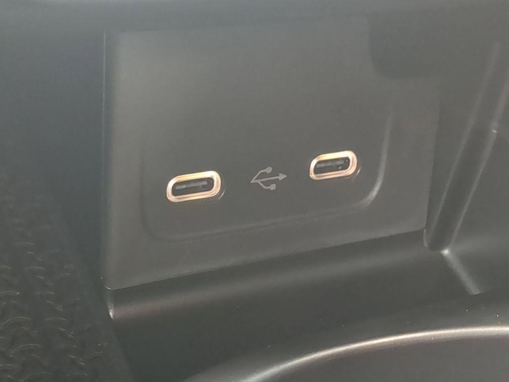 new 2025 Mercedes-Benz C-Class car
