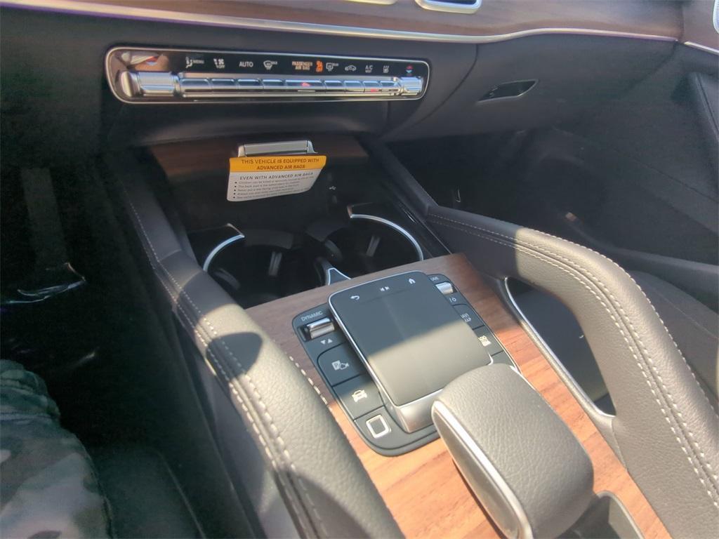 new 2025 Mercedes-Benz GLE 450e car