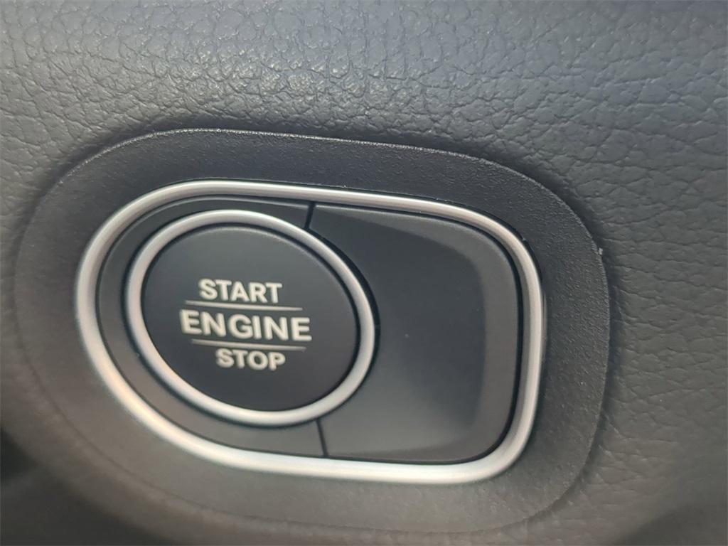 new 2025 Mercedes-Benz GLE 450e car