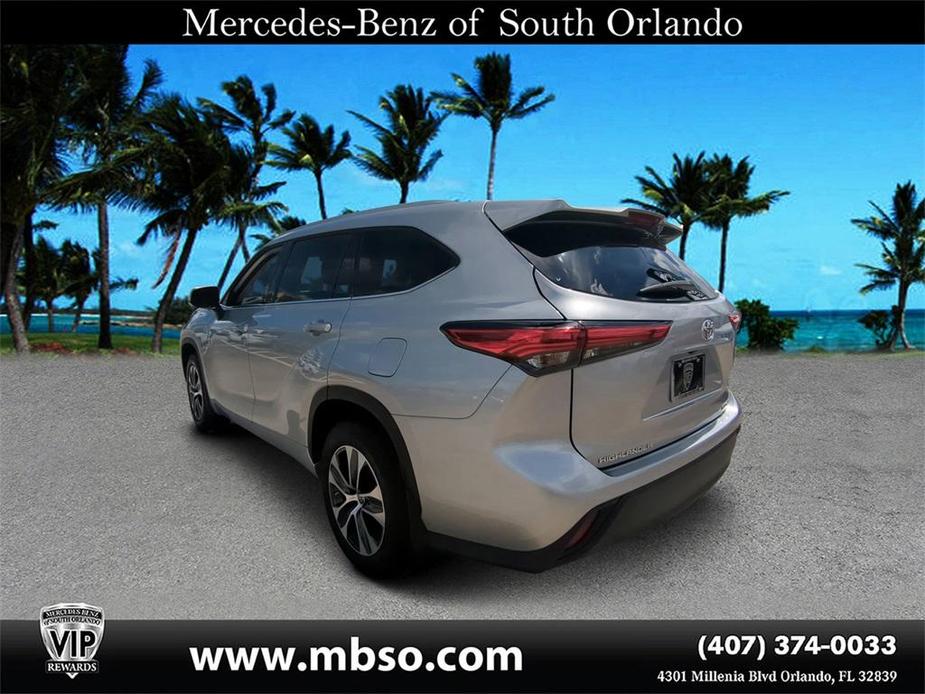 used 2022 Toyota Highlander car, priced at $34,599