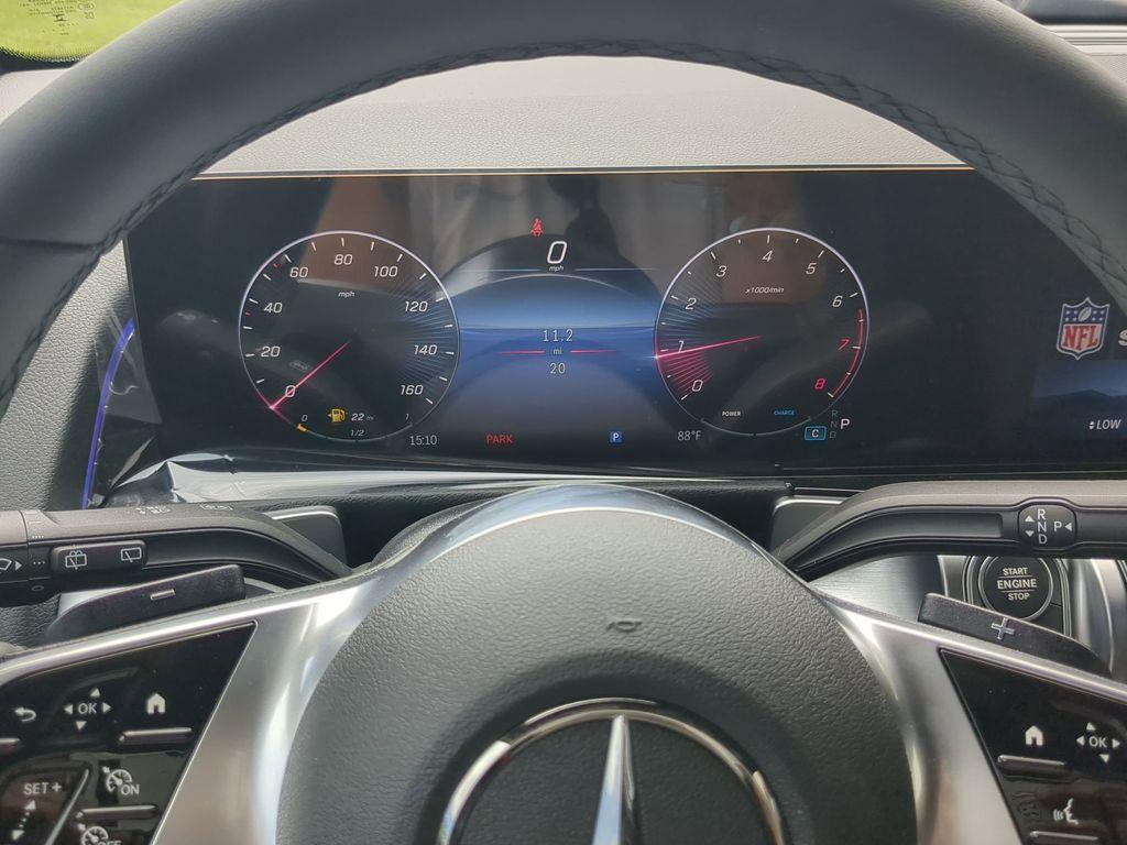 new 2025 Mercedes-Benz GLB 250 car