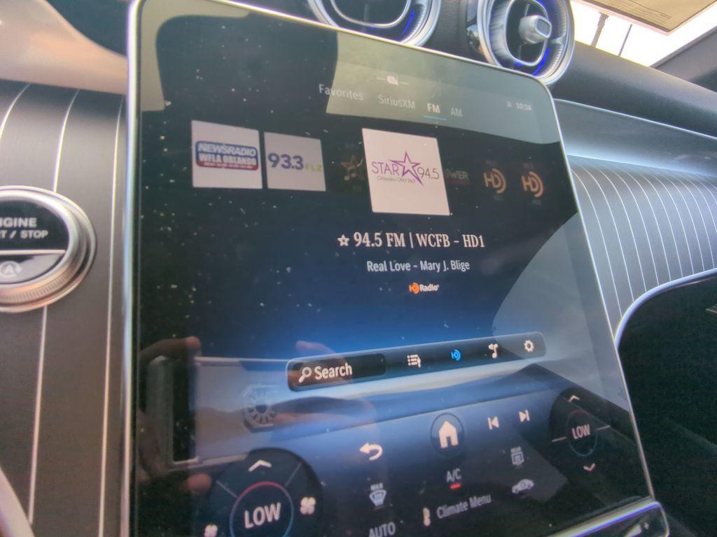 new 2025 Mercedes-Benz GLC 300 car