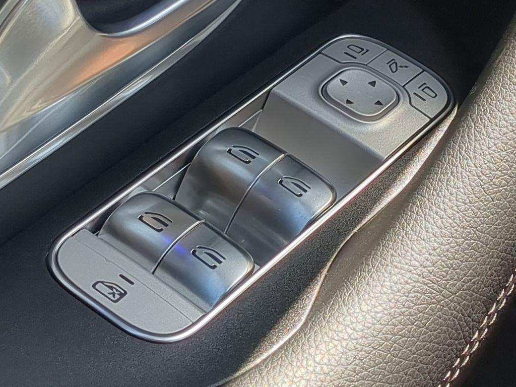 new 2025 Mercedes-Benz GLE 450e car