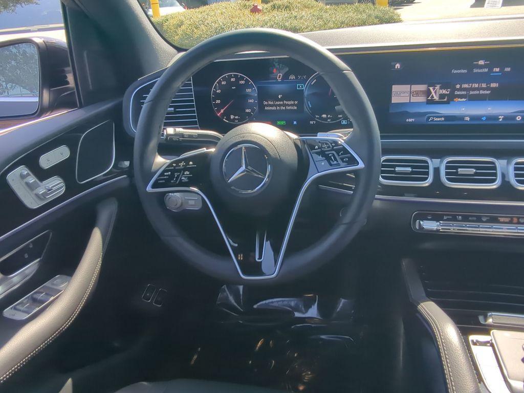 new 2025 Mercedes-Benz GLE 450e car