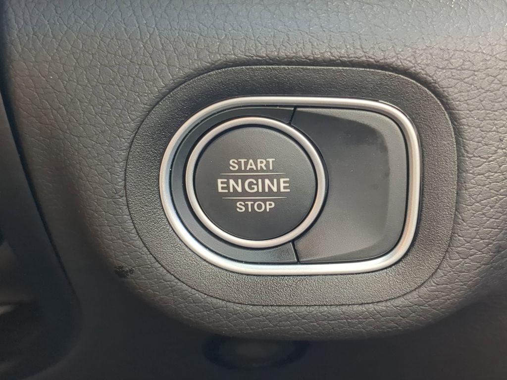 new 2025 Mercedes-Benz GLE 450e car