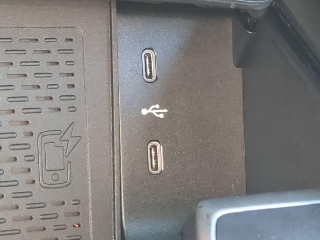 new 2025 Mercedes-Benz GLE 450e car