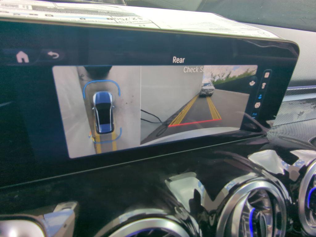 new 2025 Mercedes-Benz AMG GLB 35 car