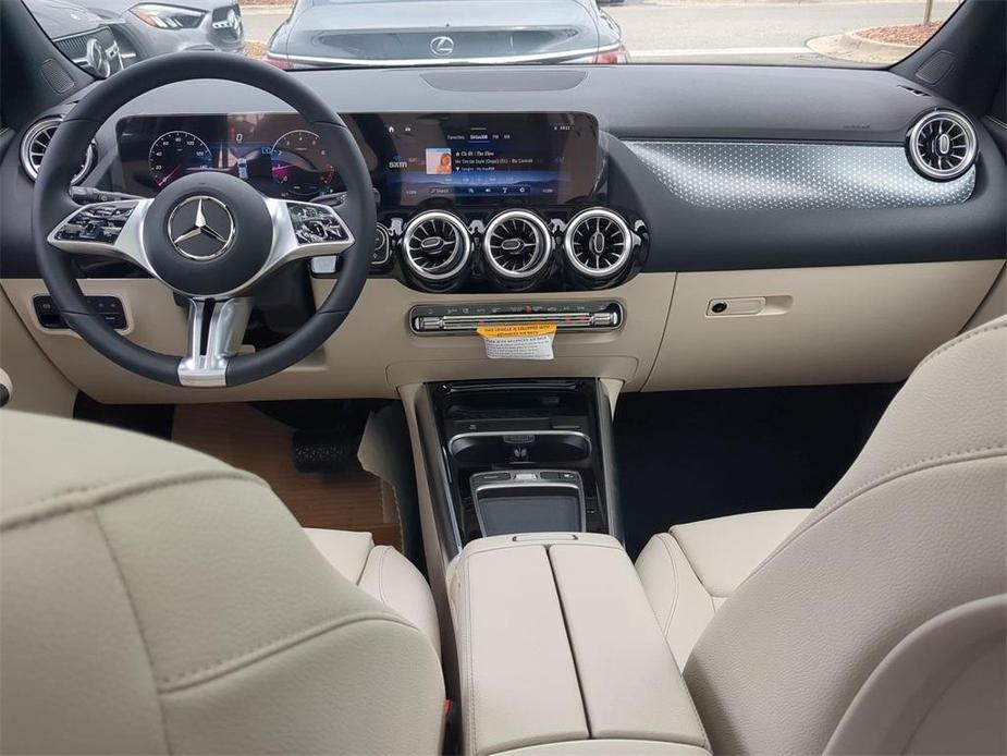 new 2025 Mercedes-Benz GLA 250 car