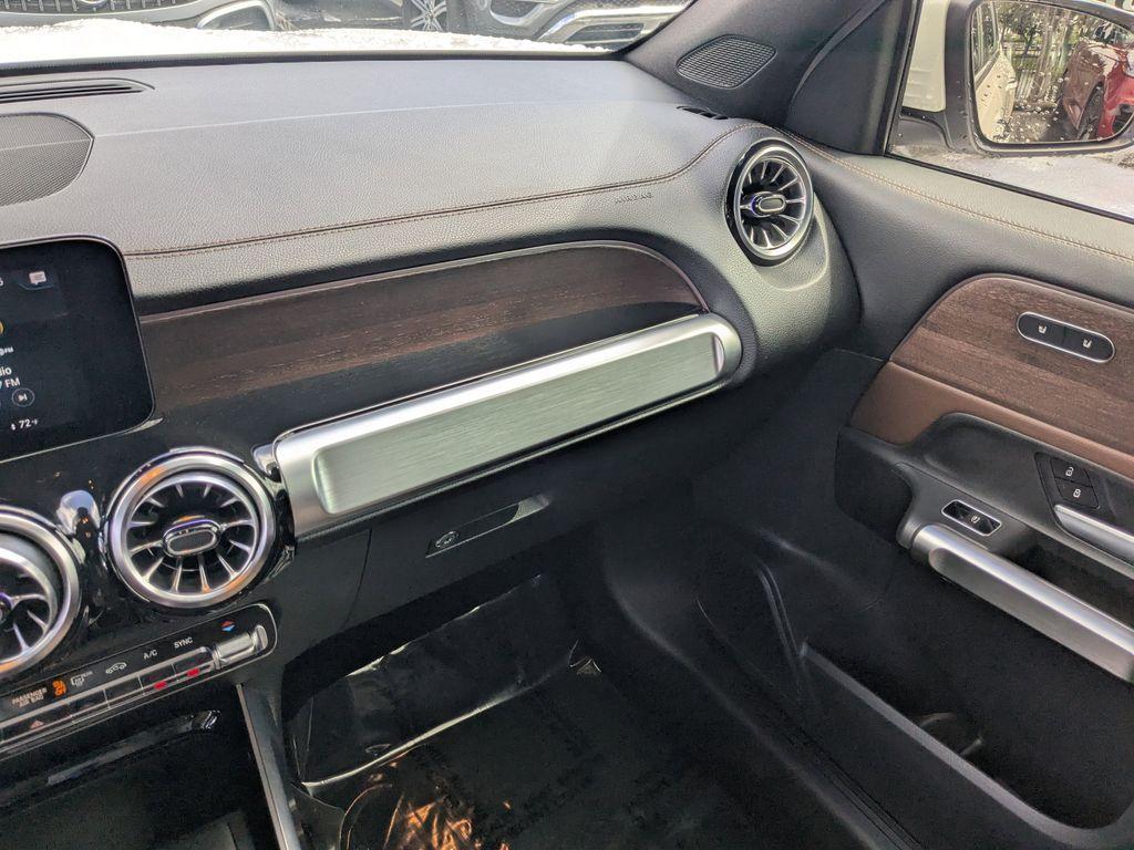 used 2022 Mercedes-Benz GLB 250 car, priced at $31,997