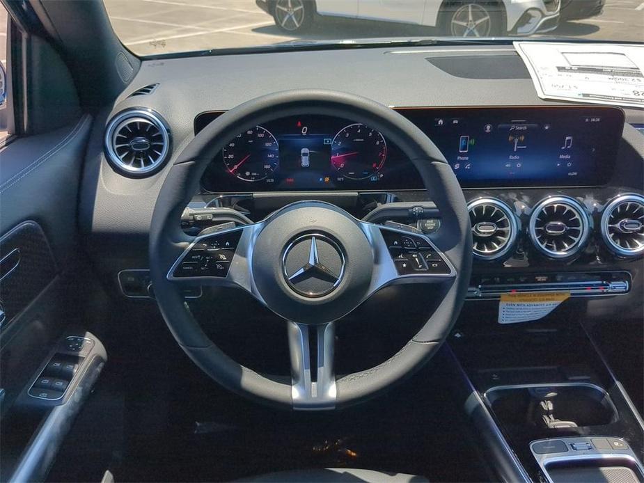 new 2024 Mercedes-Benz GLA 250 car, priced at $44,580