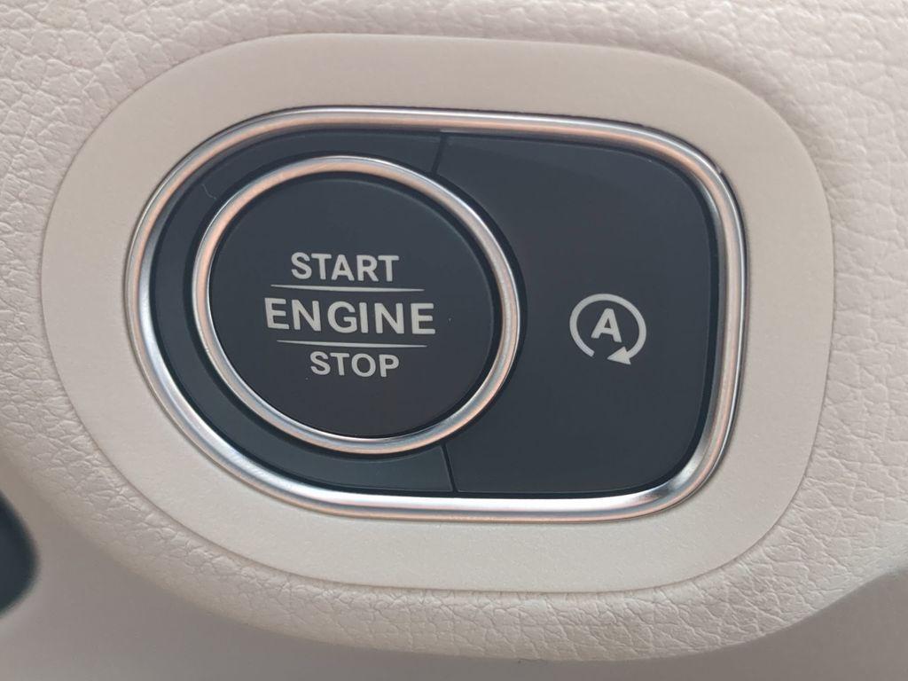 new 2025 Mercedes-Benz GLE 450 car