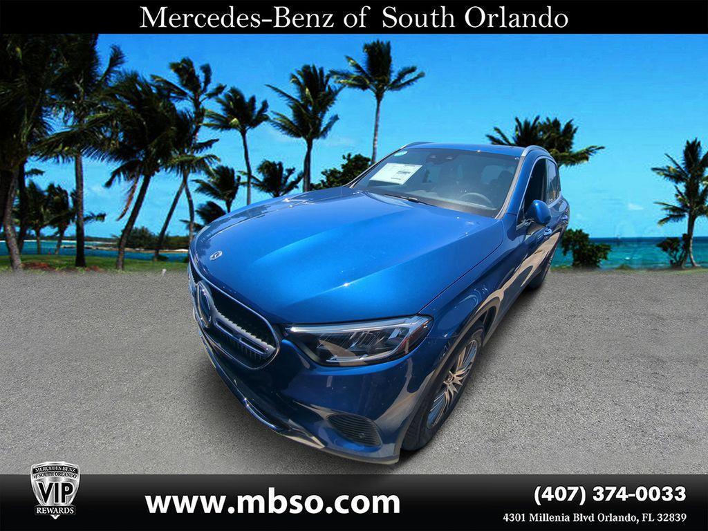 new 2025 Mercedes-Benz GLC 300 car