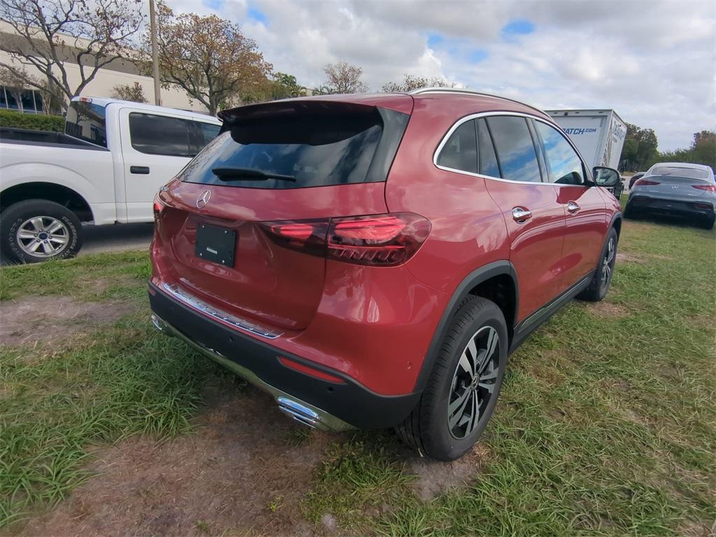 new 2025 Mercedes-Benz GLA 250 car