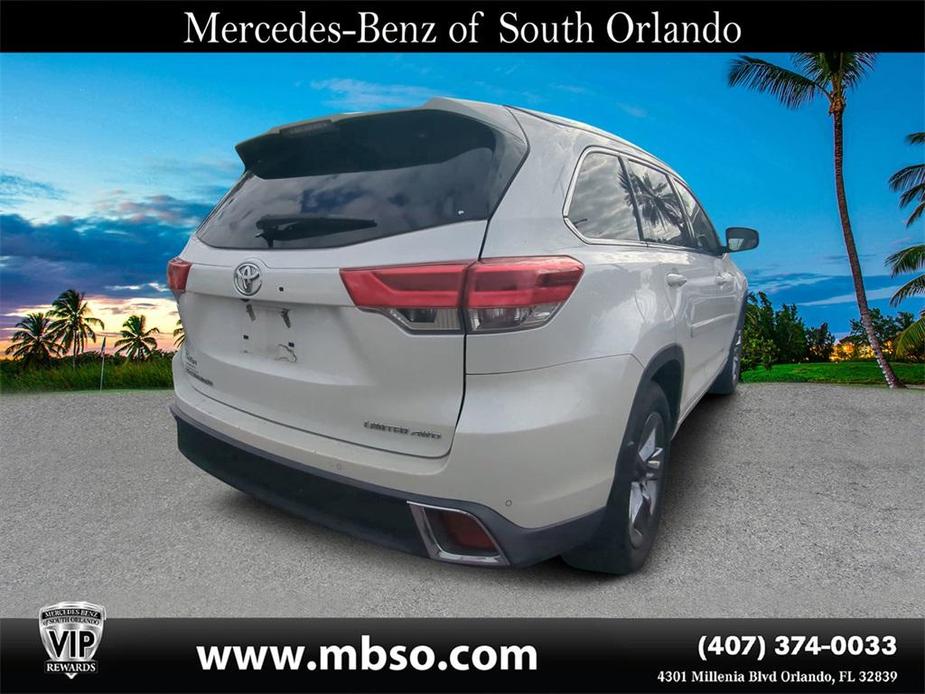 used 2018 Toyota Highlander car, priced at $29,999