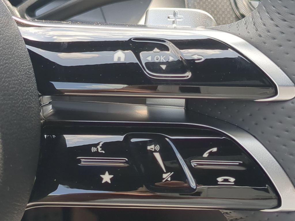 new 2025 Mercedes-Benz GLC 350e car