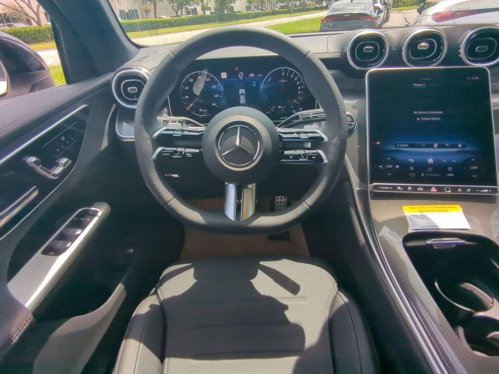 new 2025 Mercedes-Benz GLC 350e car