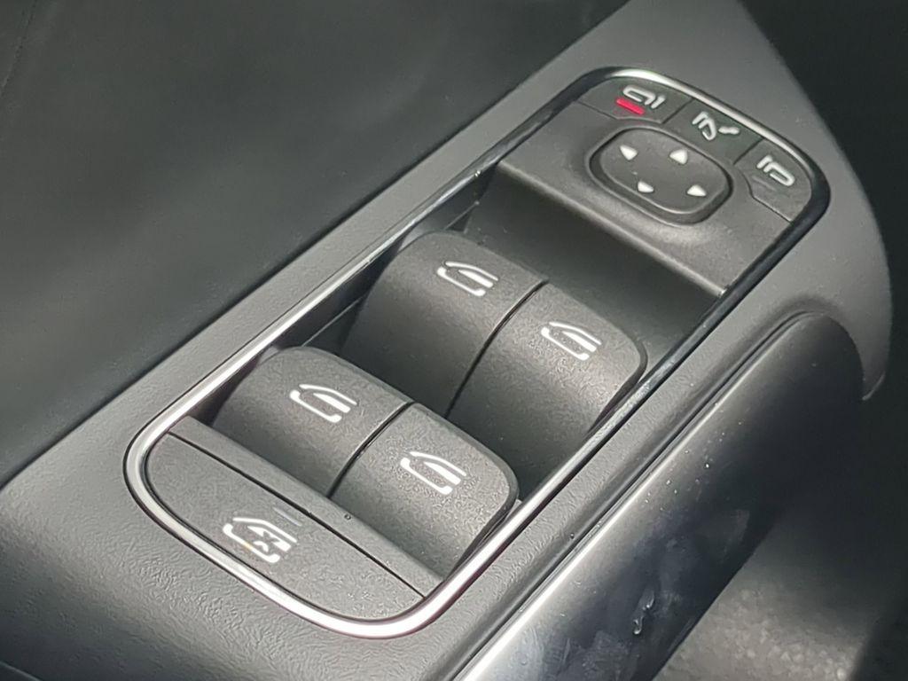 new 2026 Mercedes-Benz GLA 250 car