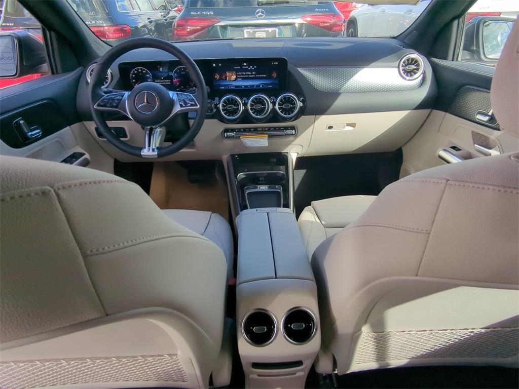 new 2025 Mercedes-Benz GLA 250 car