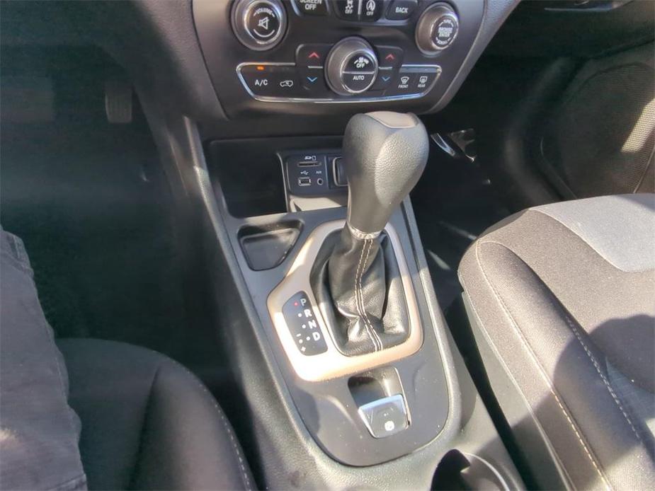 used 2016 Jeep Cherokee car, priced at $10,799