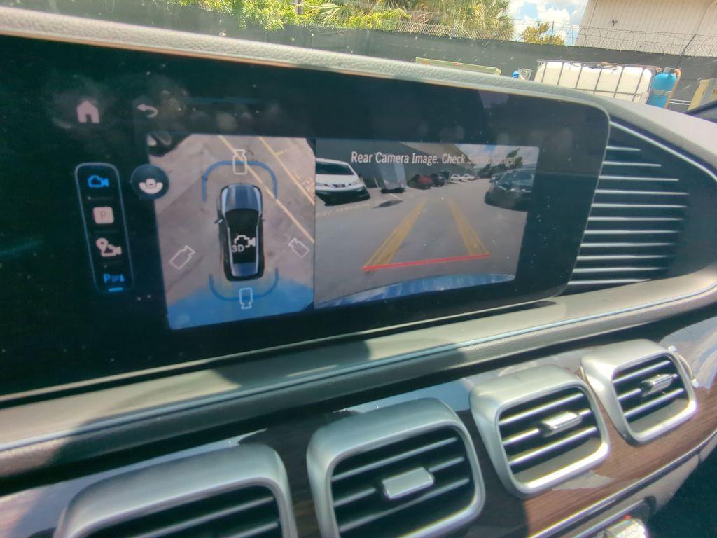 new 2025 Mercedes-Benz GLE 450e car