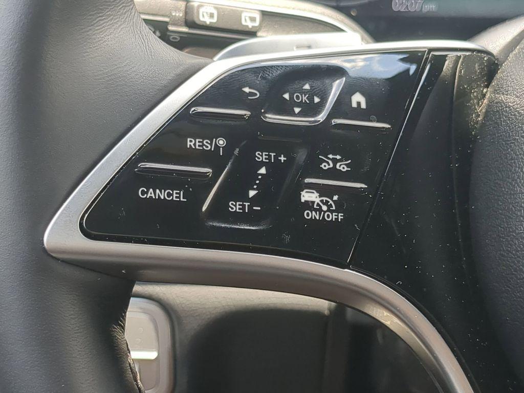 new 2025 Mercedes-Benz GLE 450e car