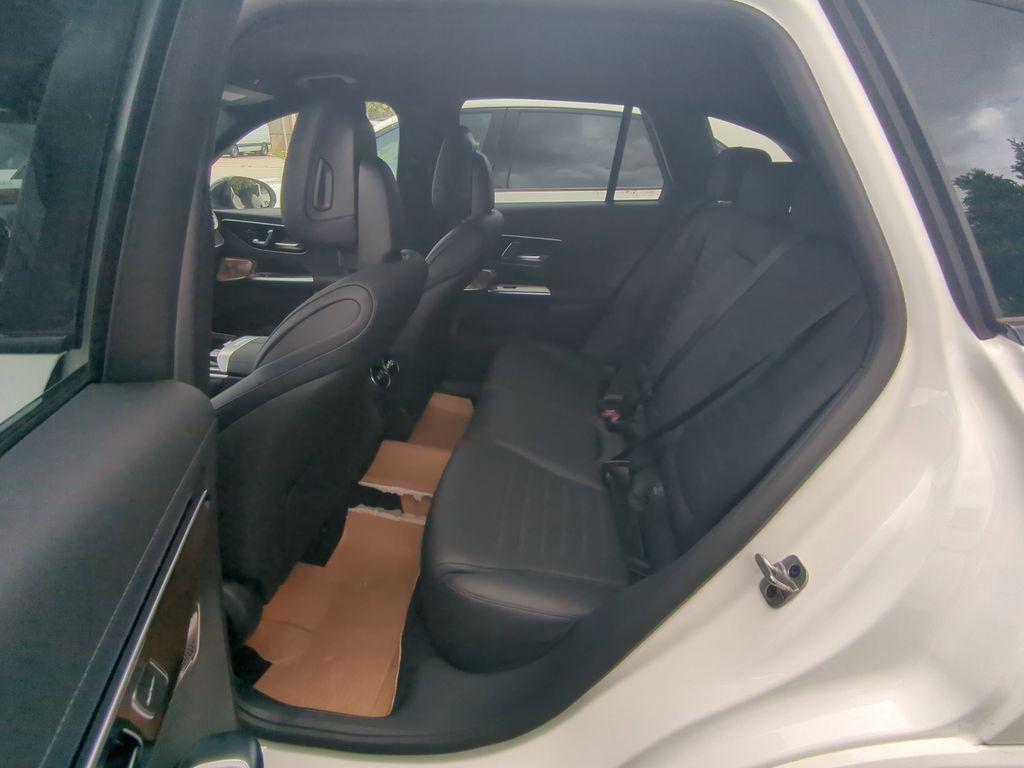 new 2025 Mercedes-Benz GLC 350e car