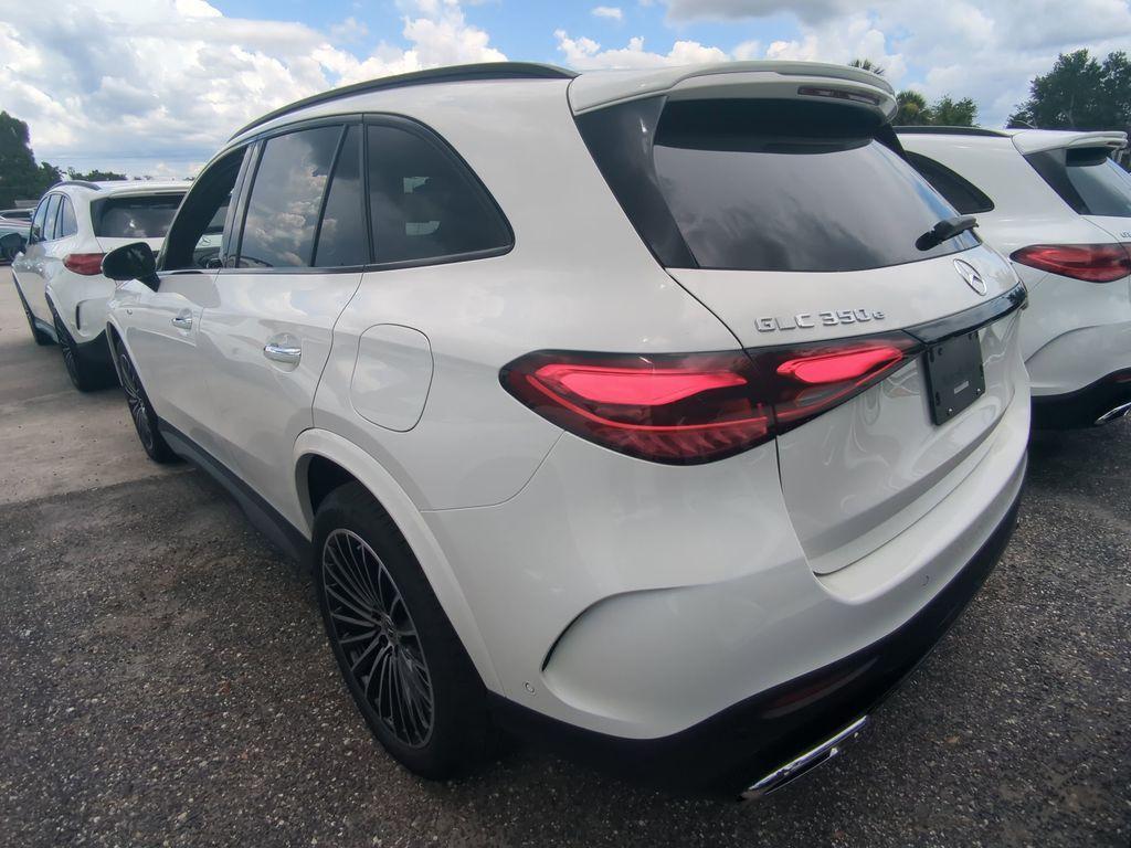 new 2025 Mercedes-Benz GLC 350e car