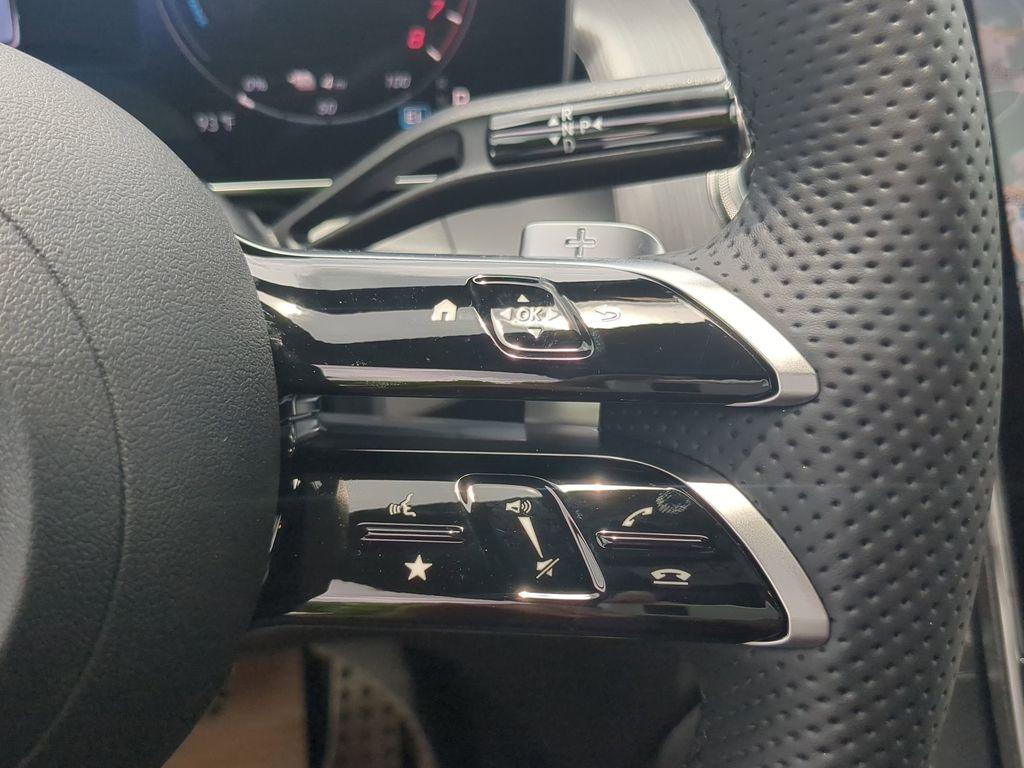new 2025 Mercedes-Benz GLC 350e car