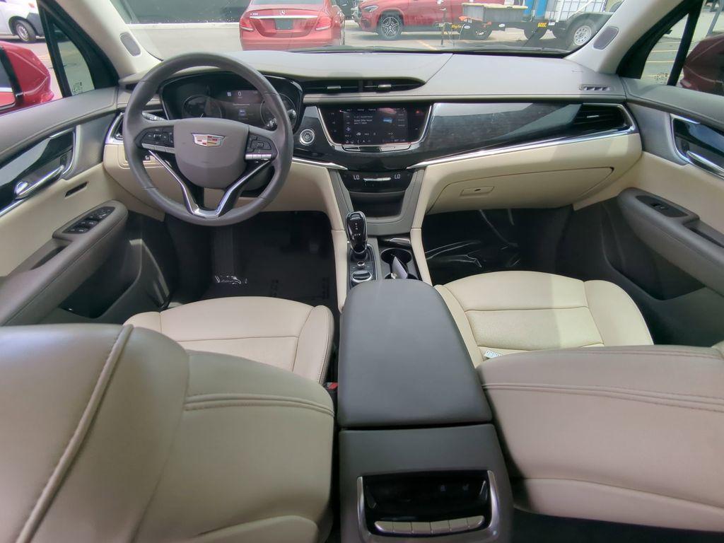 used 2023 Cadillac XT6 car, priced at $37,599